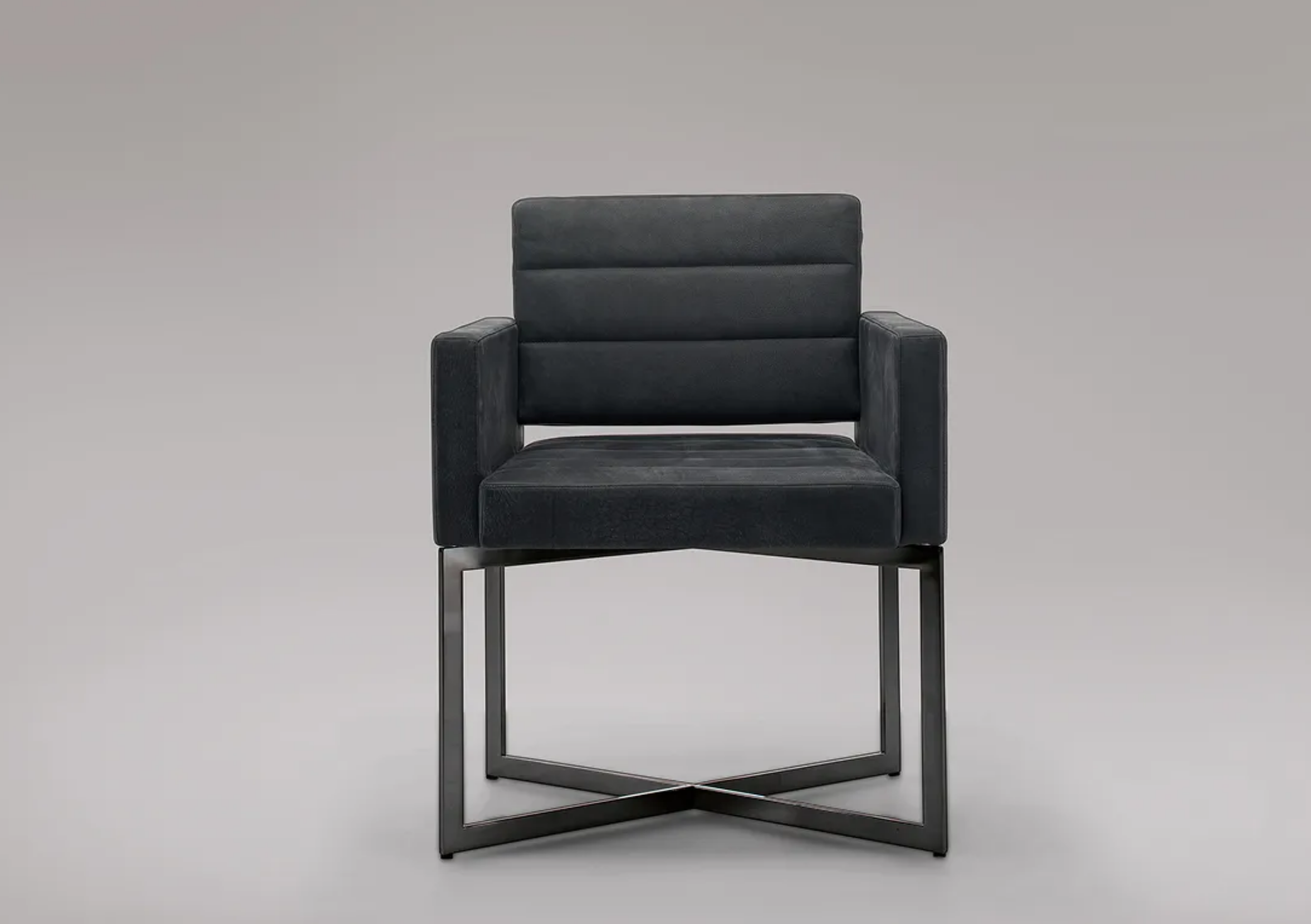 Armchair Black & More