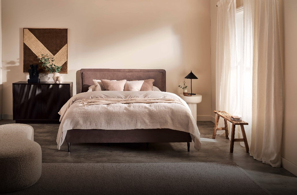 Vispring Charlotte-mit Bettrahmen Diwan-System und Kopfteil